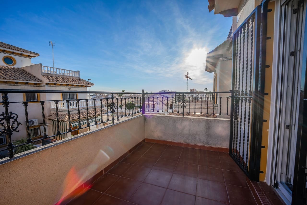 2 quarto Moradia para venda em La Zenia com piscina - 209 000 € (Ref: 9639312)