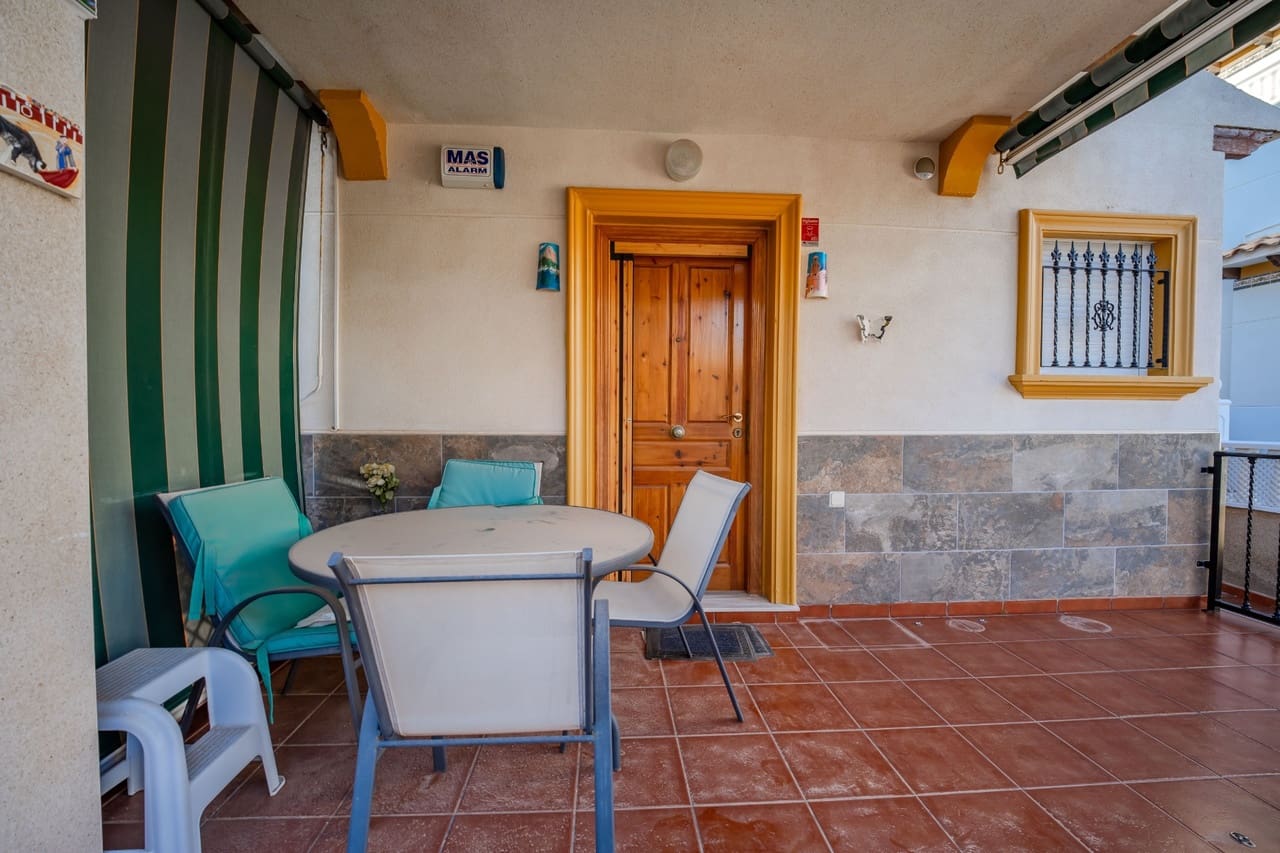 2 quarto Moradia para venda em La Zenia com piscina - 209 000 € (Ref: 9639312)