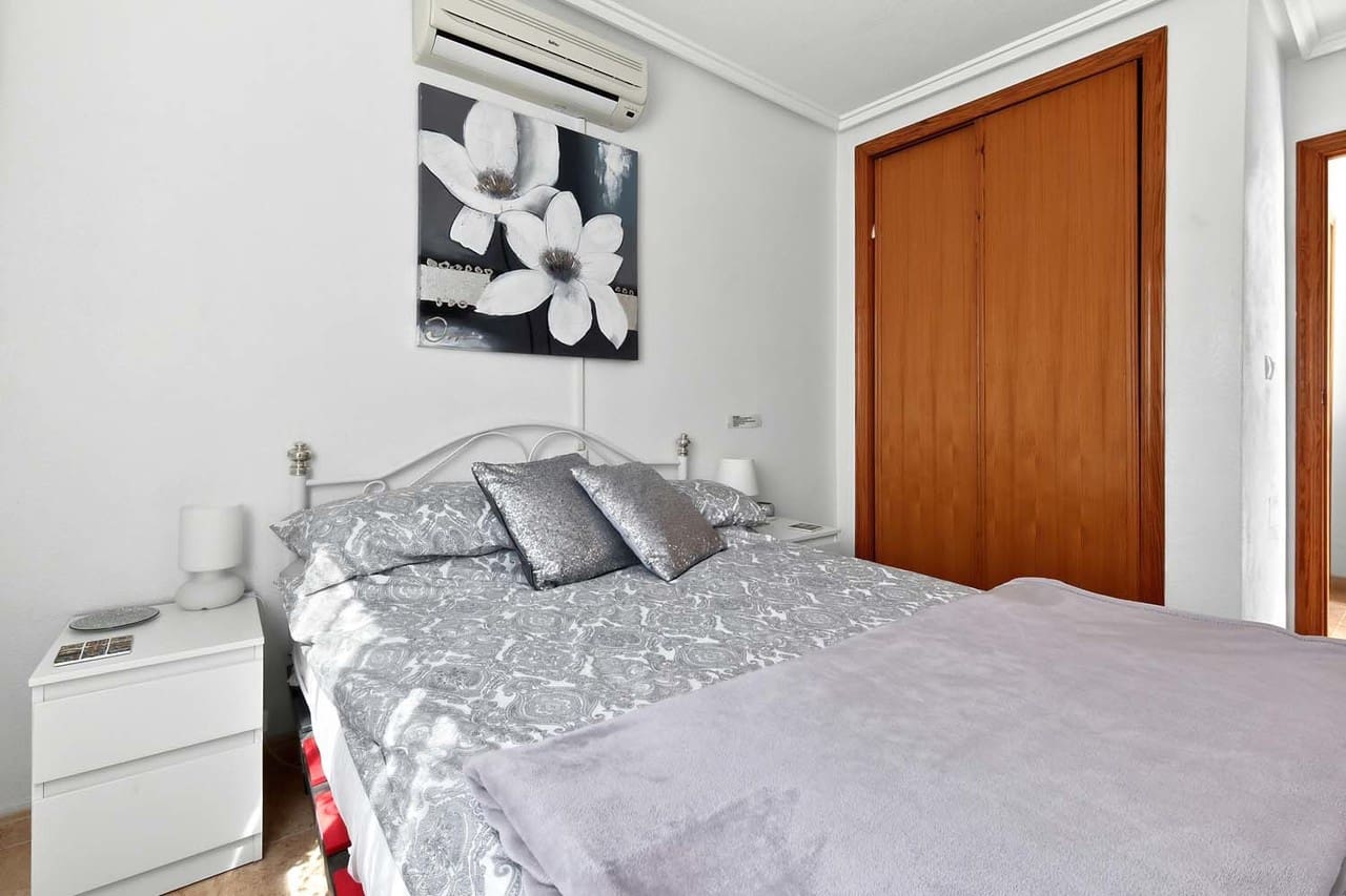 3 bedroom Villa for sale in Pinar de Campoverde - € 159,950 (Ref: 9679667)