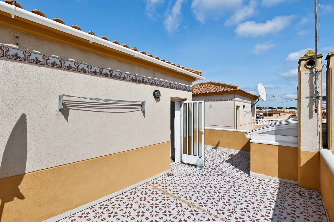 3 bedroom Villa for sale in Pinar de Campoverde - € 159,950 (Ref: 9679667)