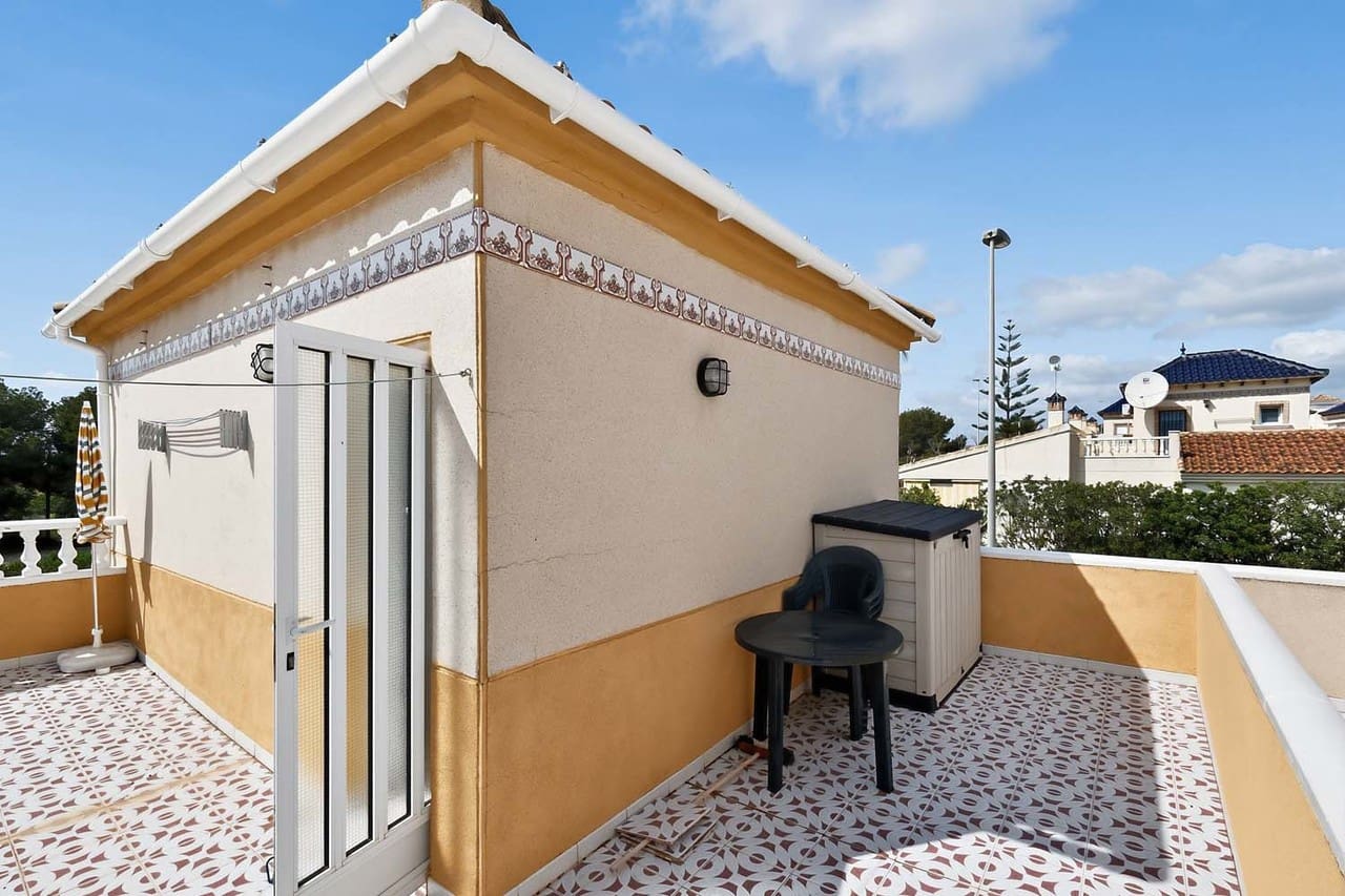 3 bedroom Villa for sale in Pinar de Campoverde - € 159,950 (Ref: 9679667)