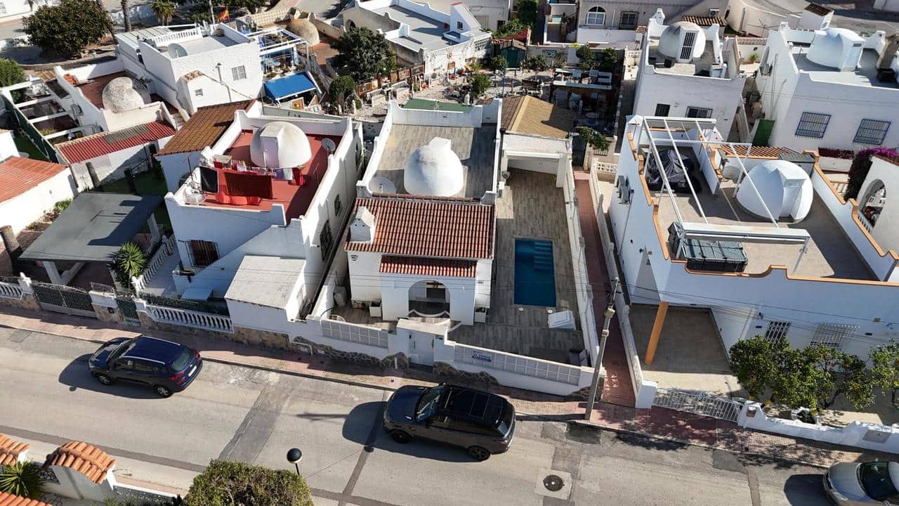 2 Zimmer Villa zu verkaufen in Villamartin mit Pool - 249.950 € (Ref: 9684153)