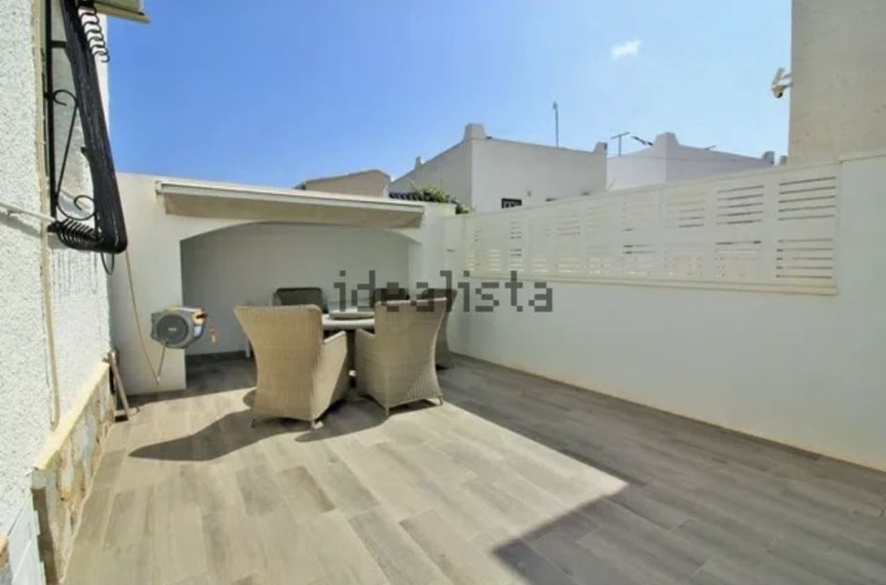 2 makuuhuone Huvila myytävänä paikassa Villamartin mukana uima-altaan - 249 950 € (Ref: 9684156)