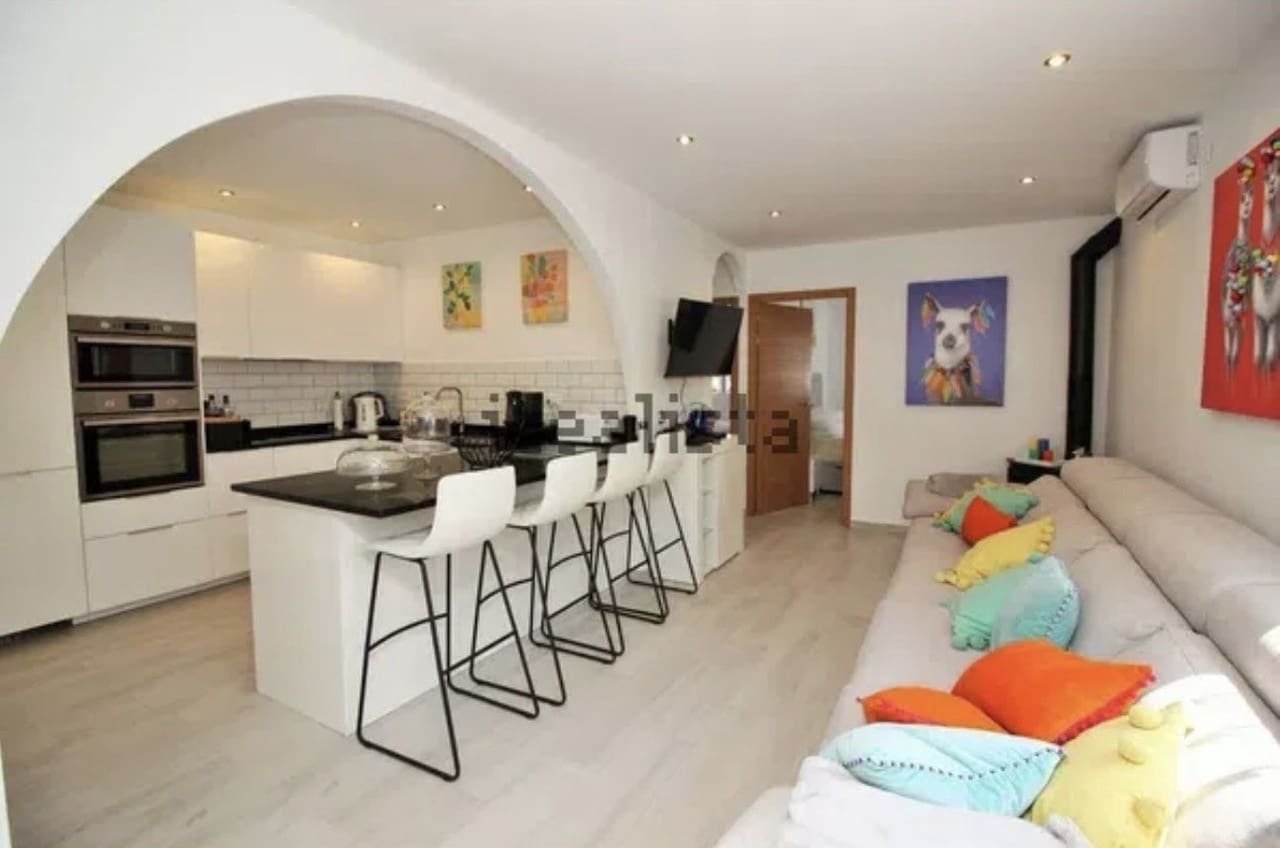 2 makuuhuone Huvila myytävänä paikassa Villamartin mukana uima-altaan - 249 950 € (Ref: 9684156)