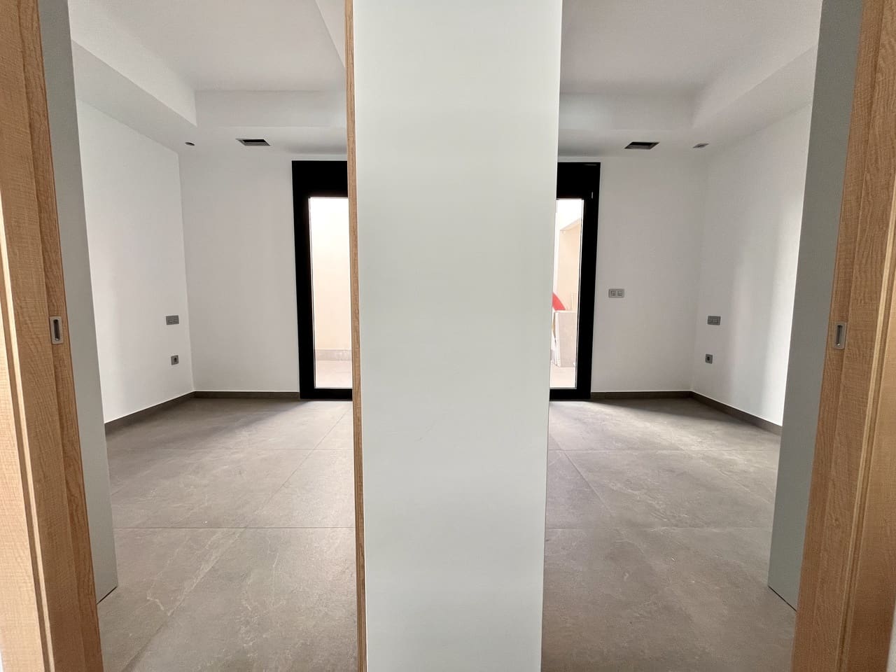 3 soverom Villa til salgs i Lo Pagan med svømmebasseng - € 325 000 (Ref: 9684218)