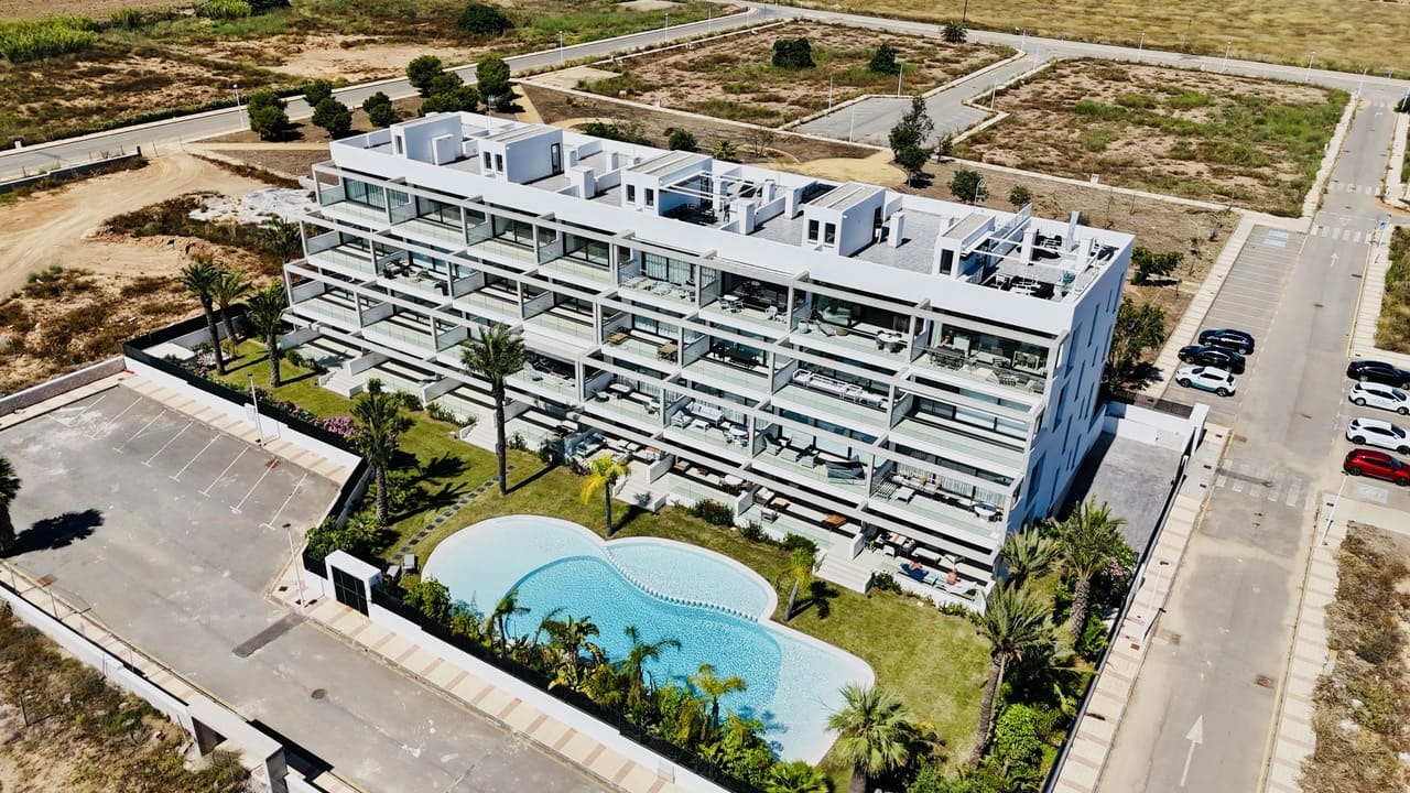 2 bedroom Apartment for sale in Mar de Cristal with pool garage - € 280,000 (Ref: 9684219)