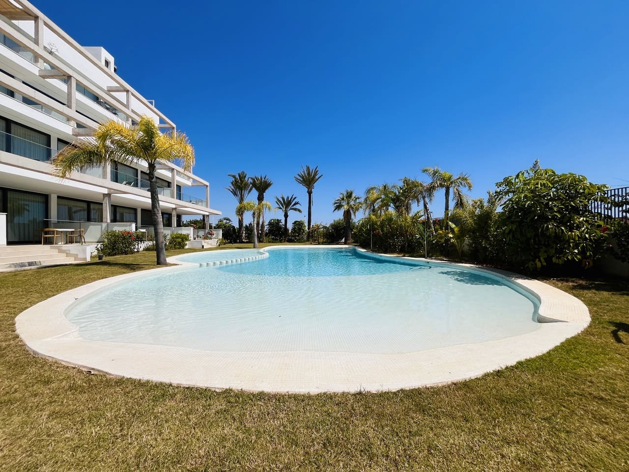 2 bedroom Apartment for sale in Mar de Cristal with pool garage - € 280,000 (Ref: 9684219)