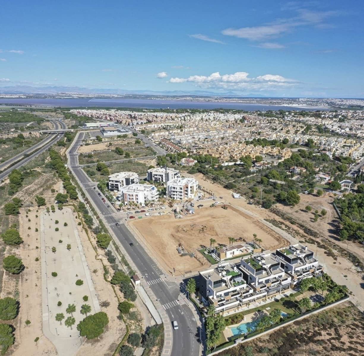 2 soverom Penthouse til salgs i Playa Flamenca med svømmebasseng - € 289 000 (Ref: 9684220)