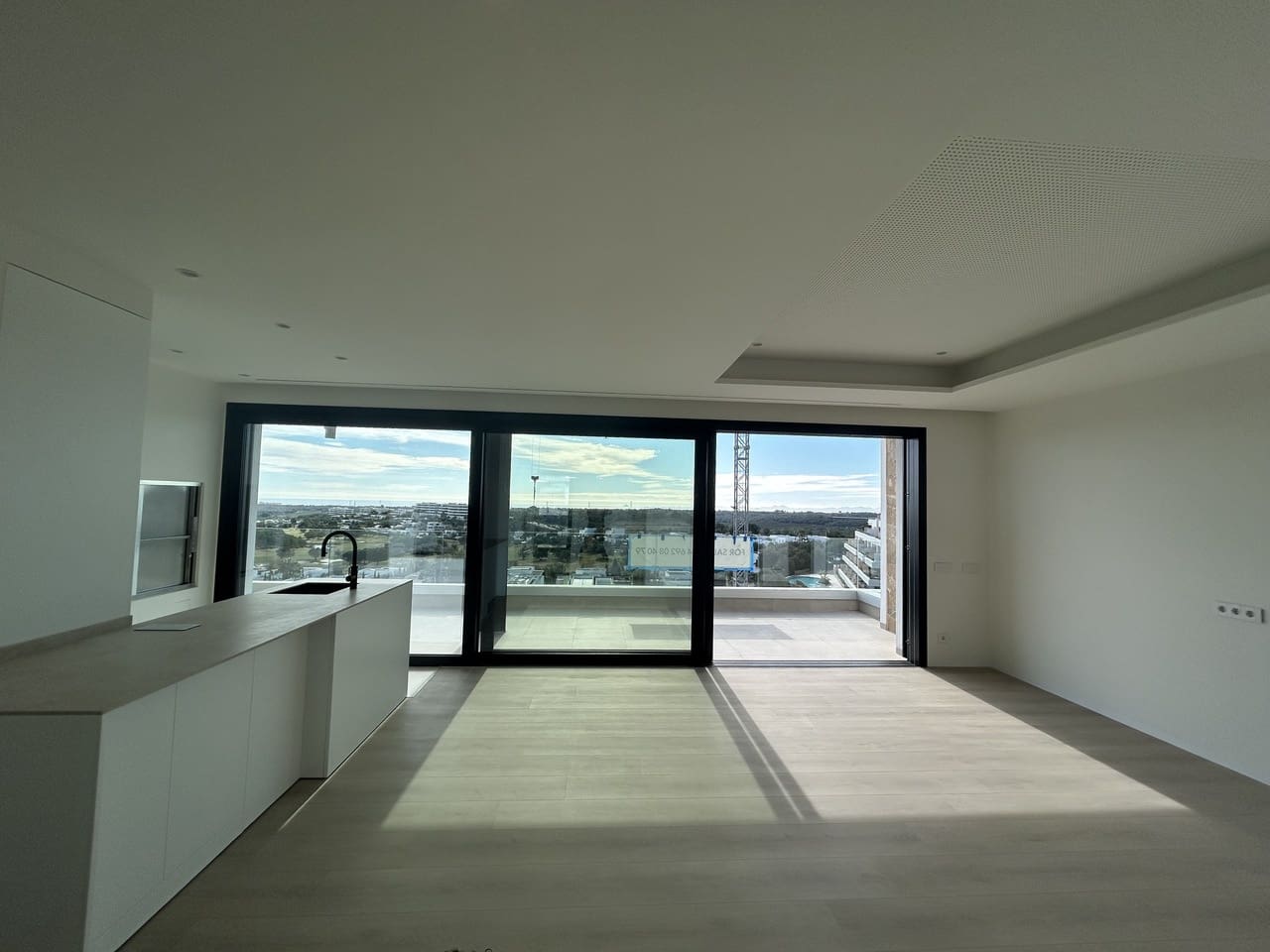 2 makuuhuone Kattohuoneisto myytävänä paikassa Las Colinas Golf mukana uima-altaan 
autotalli - 925 000 € (Ref: 9713730)