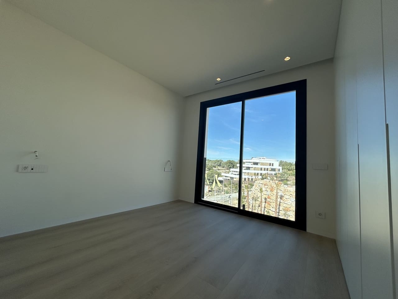 2 makuuhuone Kattohuoneisto myytävänä paikassa Las Colinas Golf mukana uima-altaan 
autotalli - 925 000 € (Ref: 9713730)