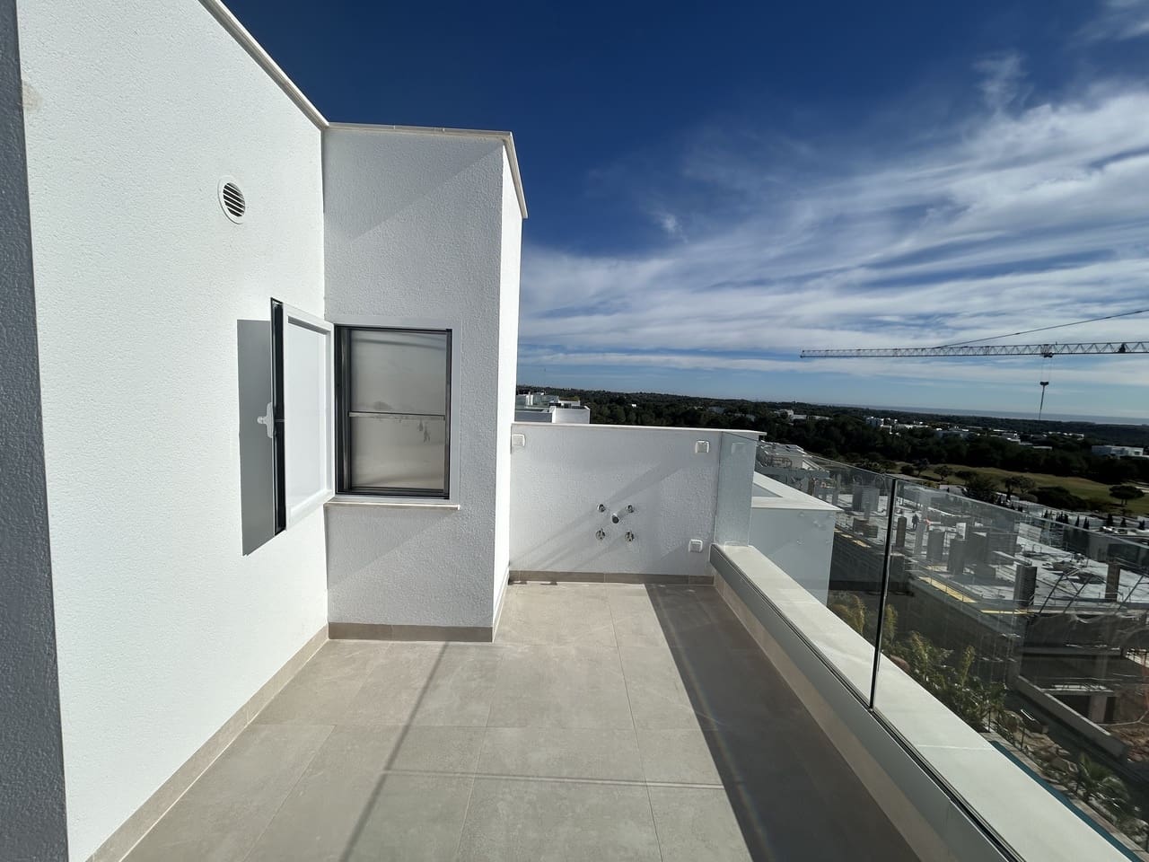 2 makuuhuone Kattohuoneisto myytävänä paikassa Las Colinas Golf mukana uima-altaan 
autotalli - 925 000 € (Ref: 9713730)