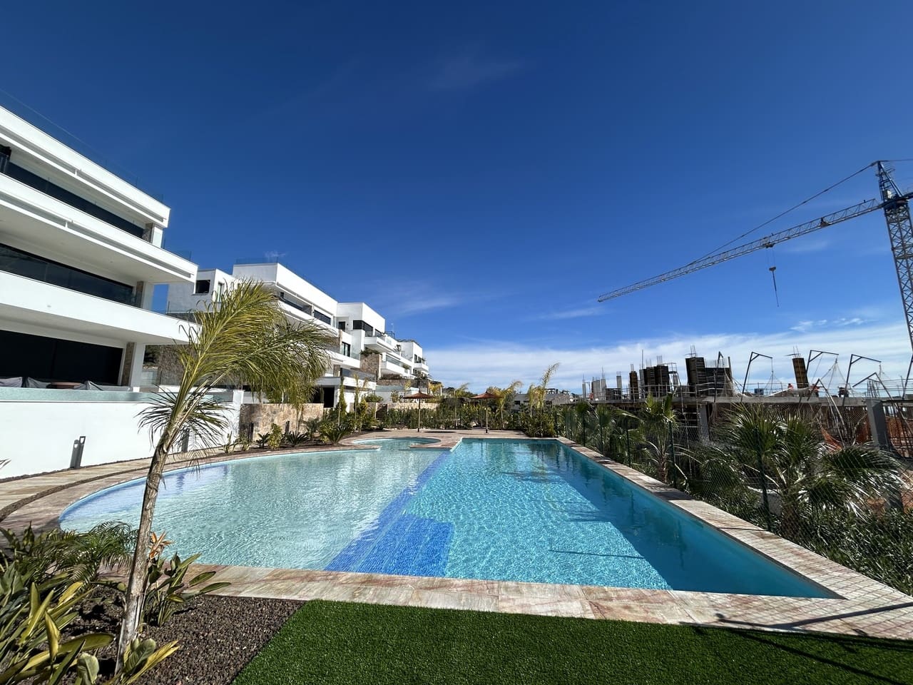 2 makuuhuone Kattohuoneisto myytävänä paikassa Las Colinas Golf mukana uima-altaan 
autotalli - 925 000 € (Ref: 9713730)