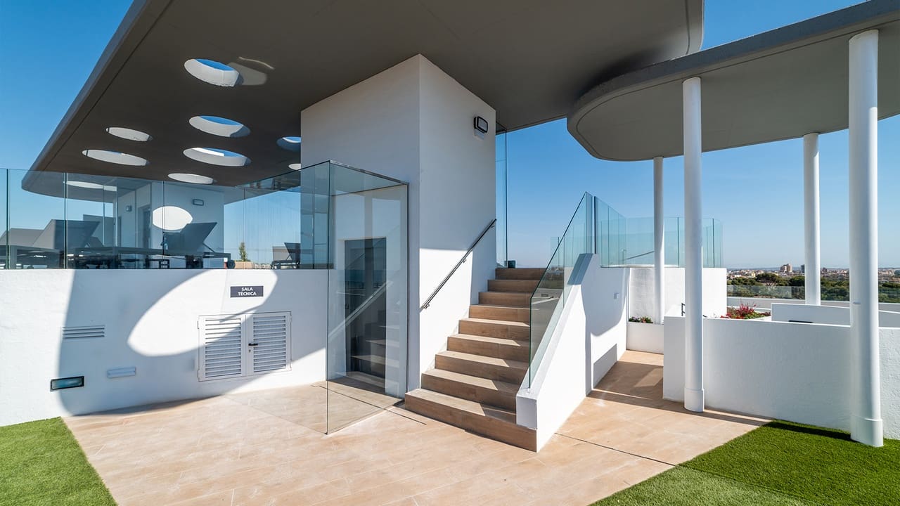 3 bedroom Apartment for sale in Punta Prima with pool garage - € 412,000 (Ref: 9713731)