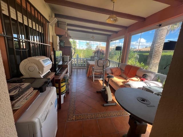 Chalet de 3 habitaciones en Cabo Roig, Orihuela en venta con piscina garaje - 790.000 € (Ref: 9713748)