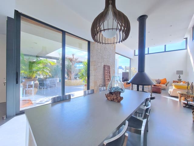 3 chambre Villa/Maison à vendre à Las Lomas de Rame - Bahía Bella, Los Alcázares avec piscine garage - 775 000 € (Ref: 9713770)