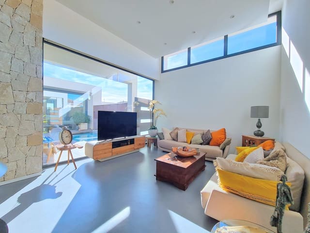 3 chambre Villa/Maison à vendre à Las Lomas de Rame - Bahía Bella, Los Alcázares avec piscine garage - 775 000 € (Ref: 9713770)