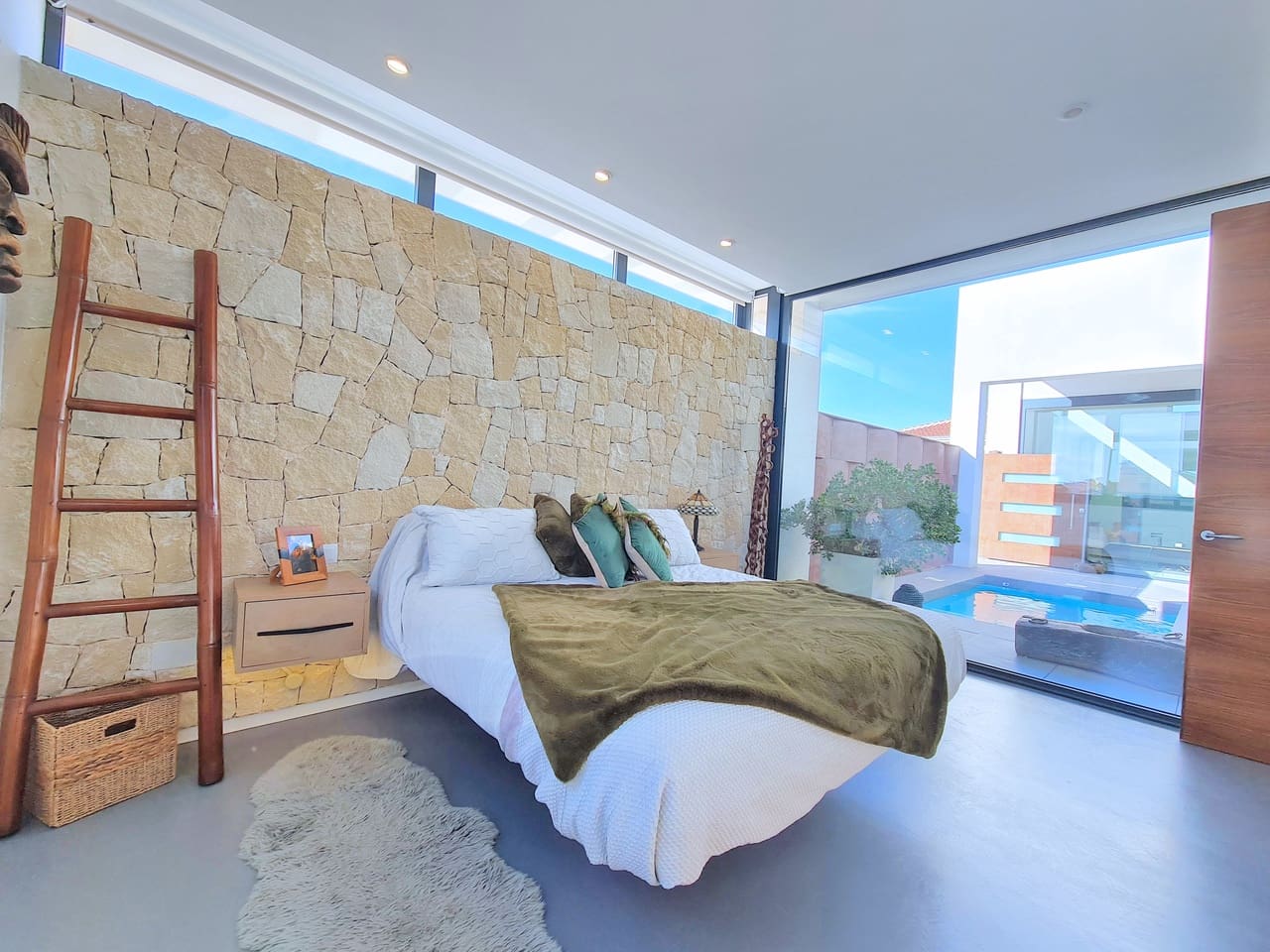 3 bedroom Villa for sale in Los Alcazares with pool garage - € 775,000 (Ref: 9713770)