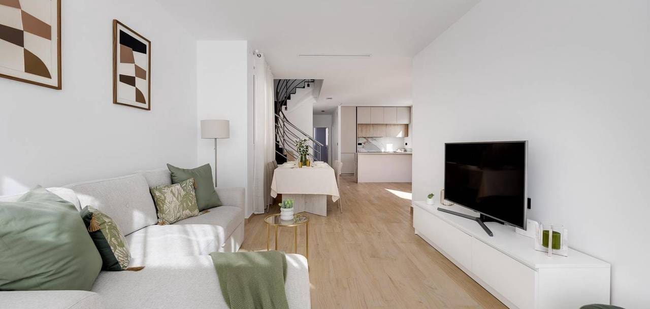 3 soveværelse Villa til salg i Torrevieja med swimmingpool garage - € 650.000 (Ref: 9713774)