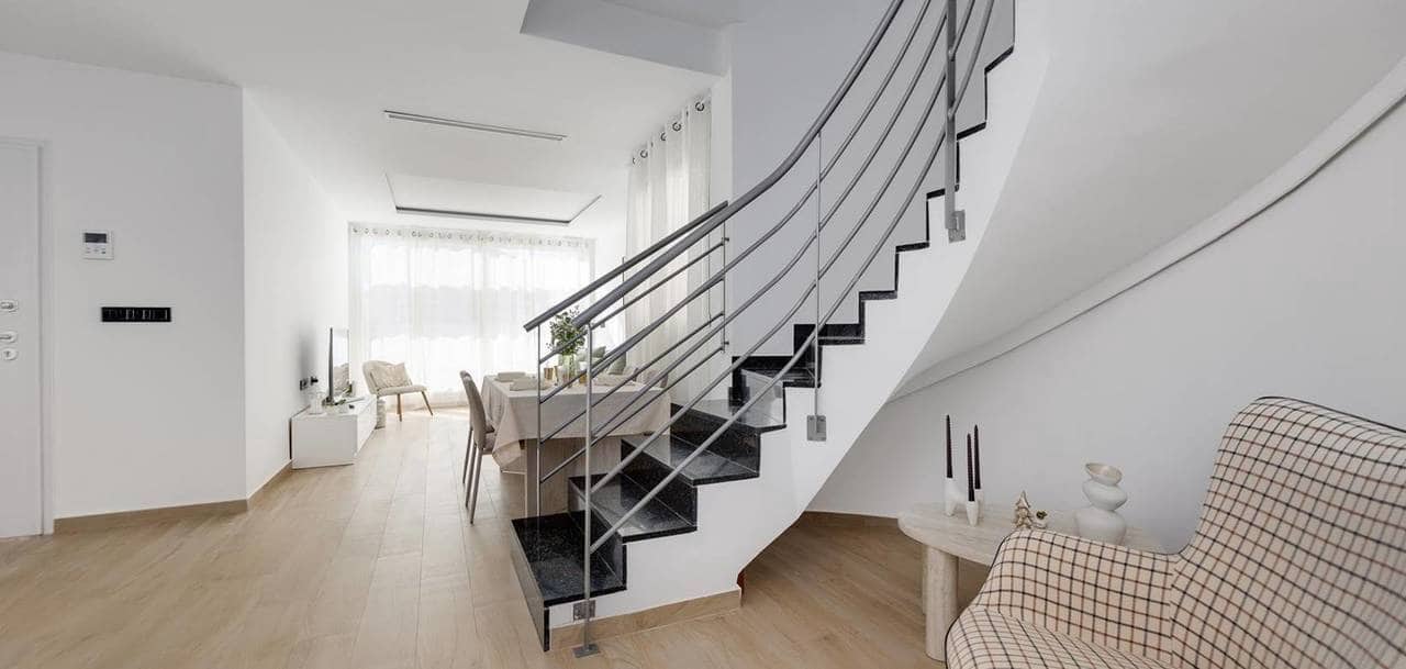 3 soveværelse Villa til salg i Torrevieja med swimmingpool garage - € 650.000 (Ref: 9713774)