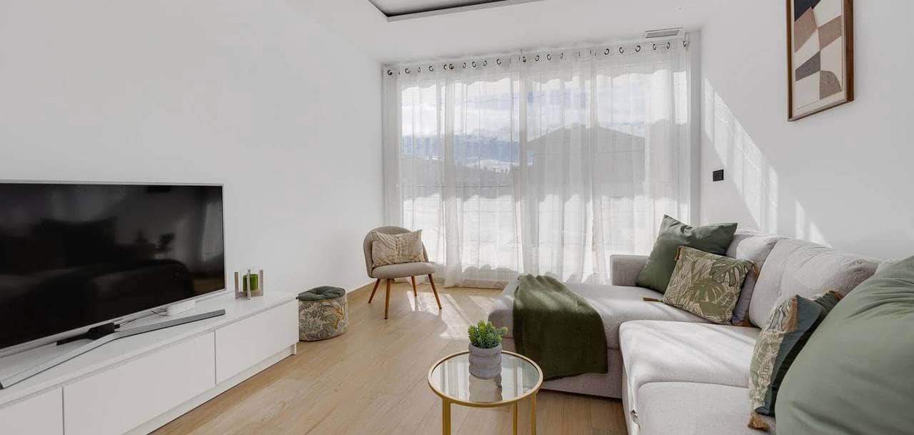 3 quarto Casa em Banda para venda em Torrevieja com piscina garagem - 650 000 € (Ref: 9713775)