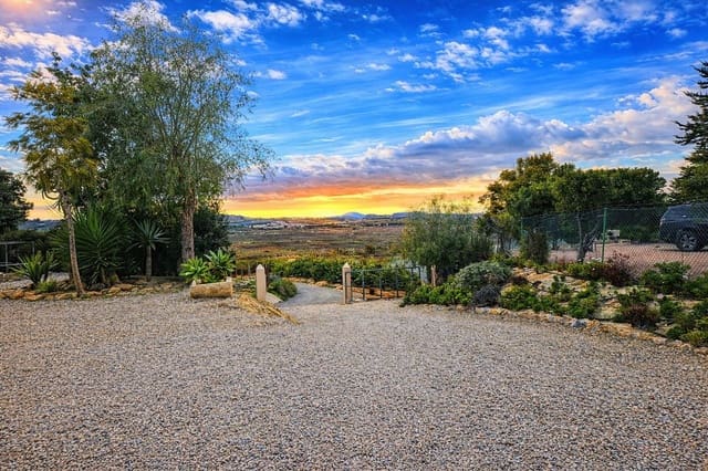 4 bedroom Villa for sale in Torremendo, Orihuela with pool garage - € 1,100,000 (Ref: 9713816)