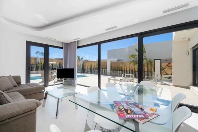3 soveværelse Villa til salg i Benijófar med swimmingpool - € 520.000 (Ref: 9713826)