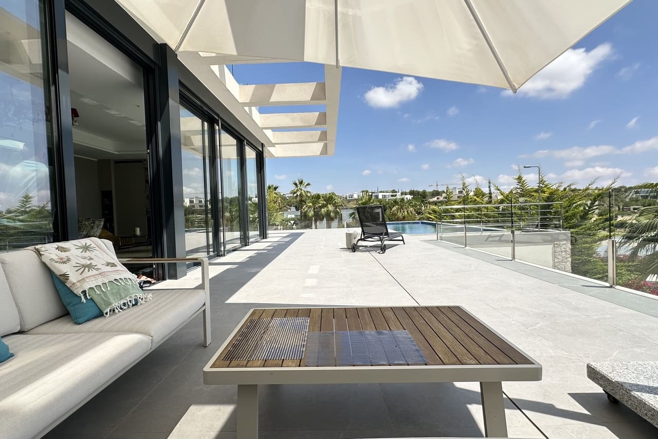 6 soveværelse Villa til salg i Las Colinas Golf med garage - € 2.195.000 (Ref: 9713828)