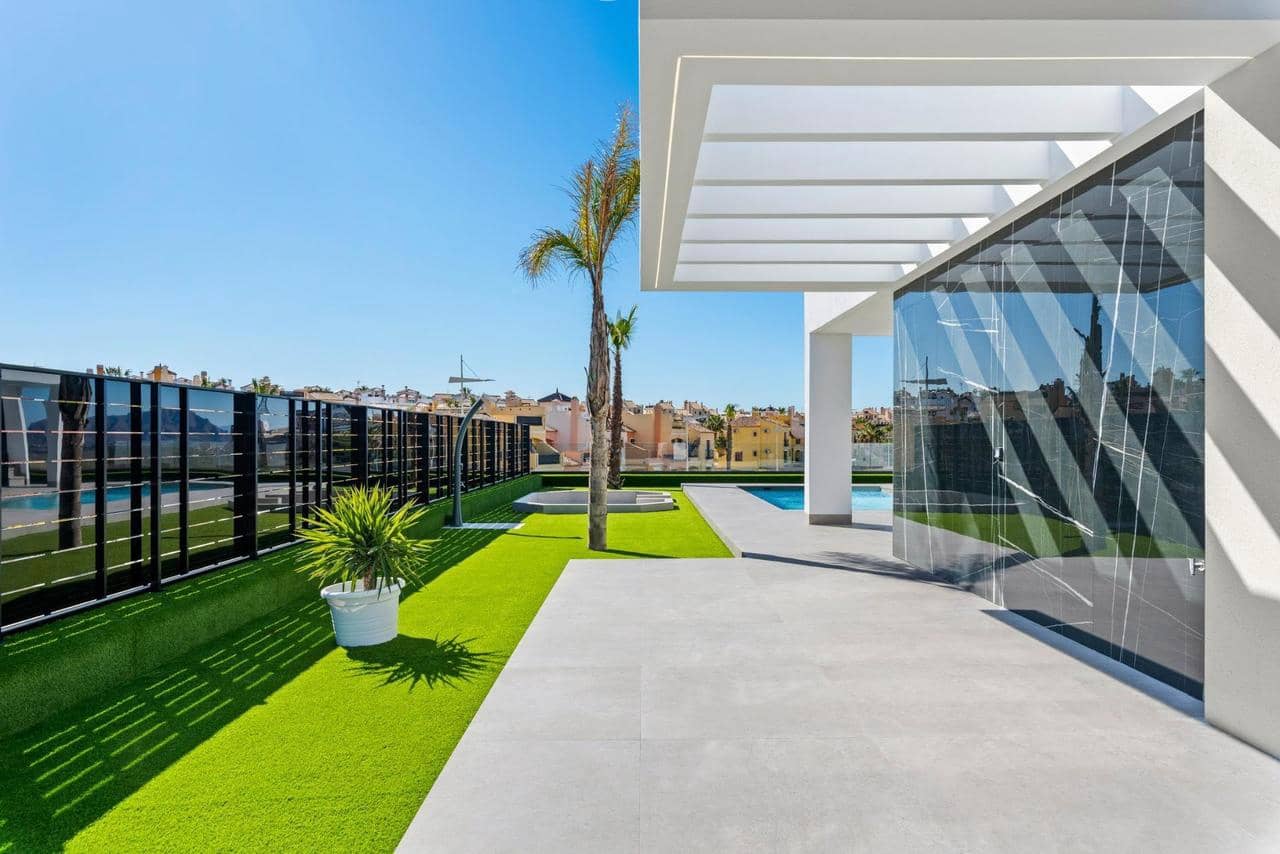 3 Zimmer Villa zu verkaufen in Algorfa mit Pool Garage - 680.000 € (Ref: 9713834)