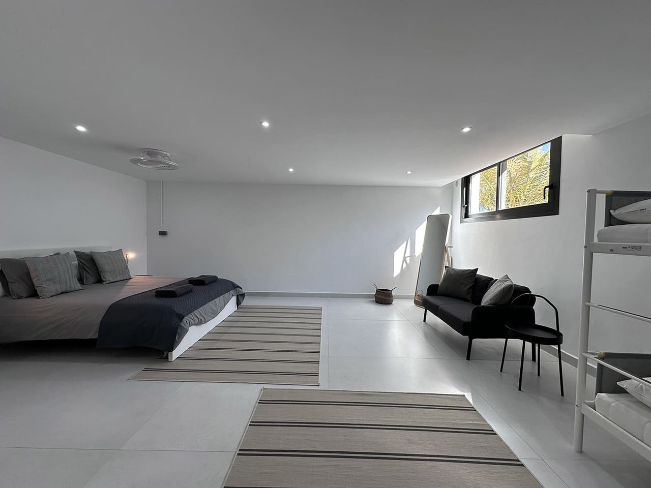 3 bedroom Villa for sale in San Miguel de Salinas with pool - € 1,295,000 (Ref: 9713835)