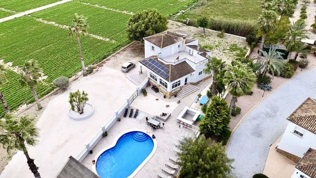 4 Zimmer Villa zu verkaufen in Catral mit Pool Garage - 549.000 € (Ref: 9715543)