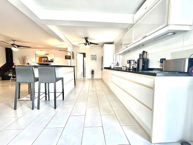 4 camera da letto Villa in vendita in Catral con piscina garage - 549.000 € (Rif: 9715544)