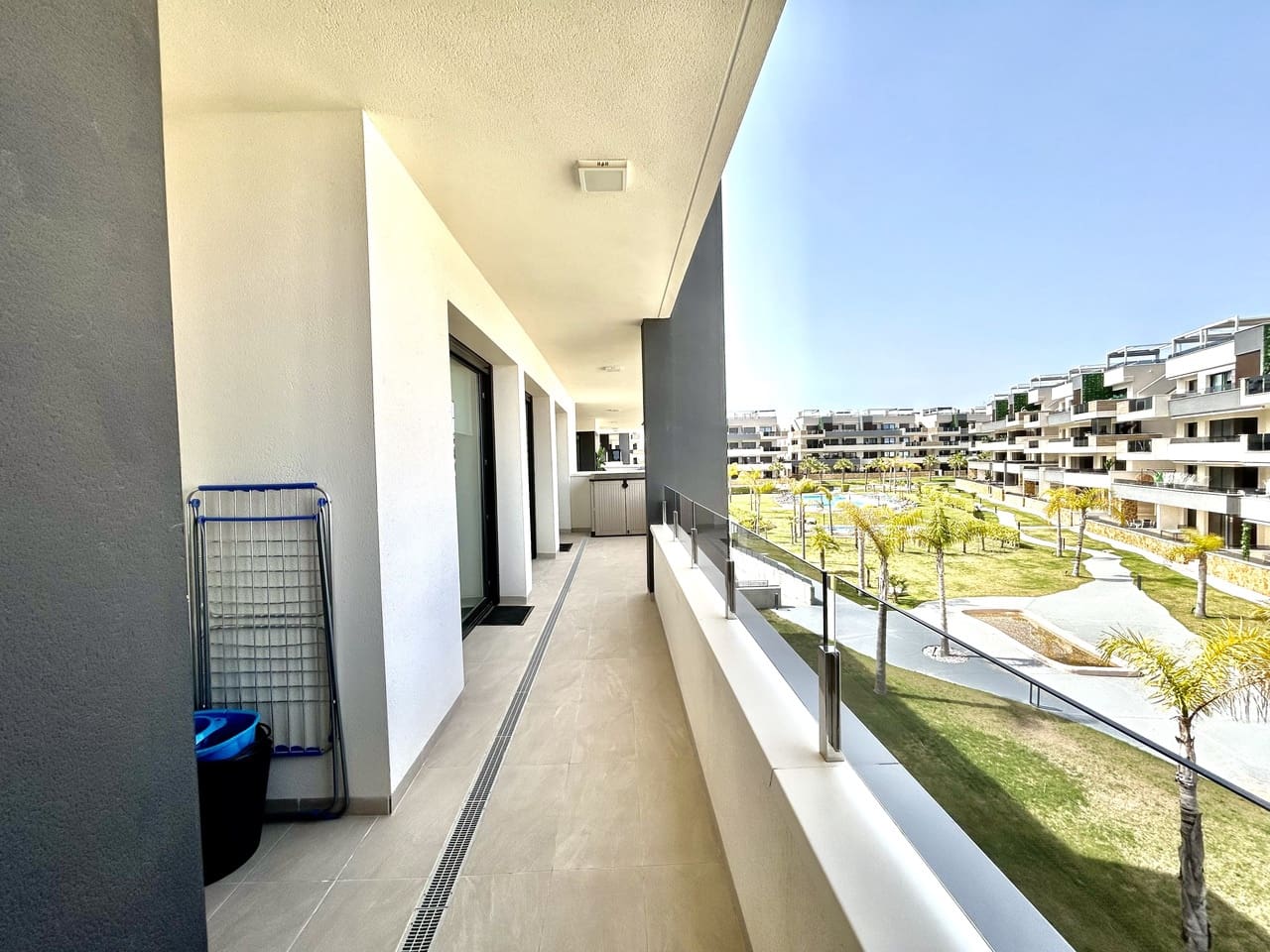 3 soveværelse Lejlighed til salg i Orihuela Costa med swimmingpool garage - € 450.000 (Ref: 9735937)