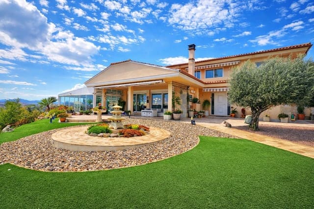 4 bedroom Villa for sale in Torremendo, Orihuela with pool garage - € 1,100,000 (Ref: 9774453)