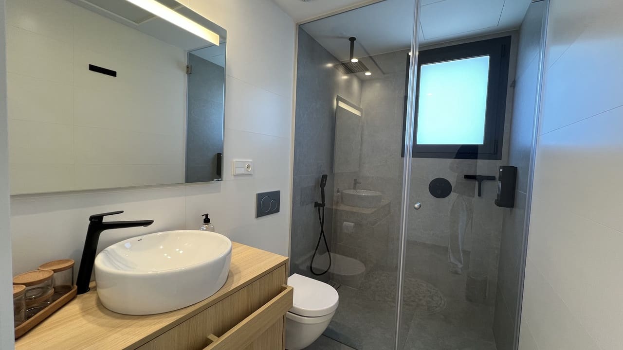 2 chambre Appartement à vendre à Las Colinas Golf avec piscine garage - 395 000 € (Ref: 9778824)