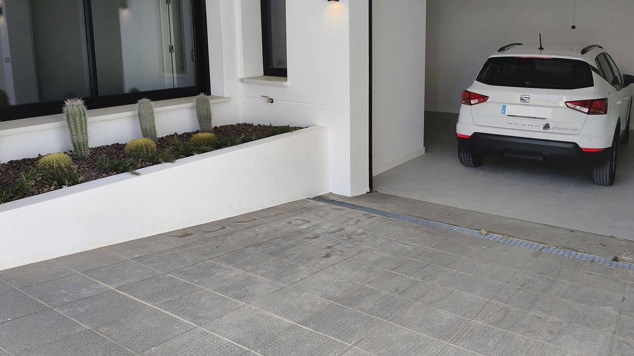 4 slaapkamer Villa te koop in Ciudad Quesada met zwembad - € 788.750 (Ref: 9781329)