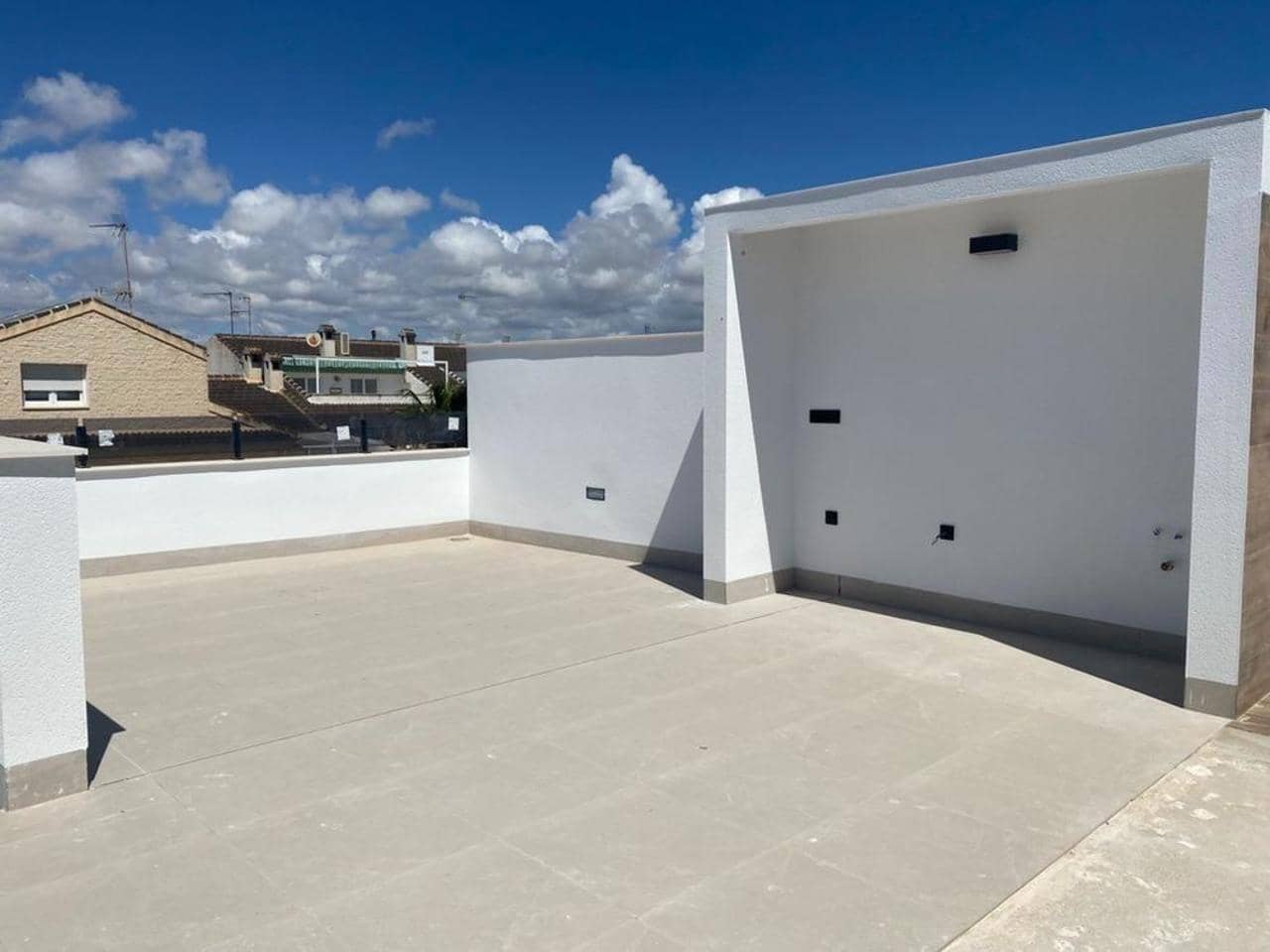 2 bedroom Bungalow for sale in San Pedro del Pinatar with pool - € 329,900 (Ref: 9783664)