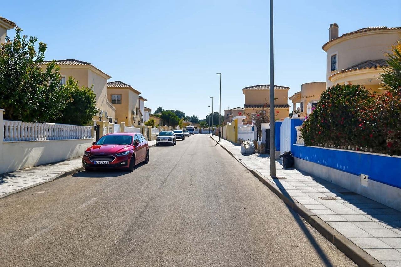 3 soverom Villa til salgs i Pinar de Campoverde med svømmebasseng - € 299 950 (Ref: 9808364)