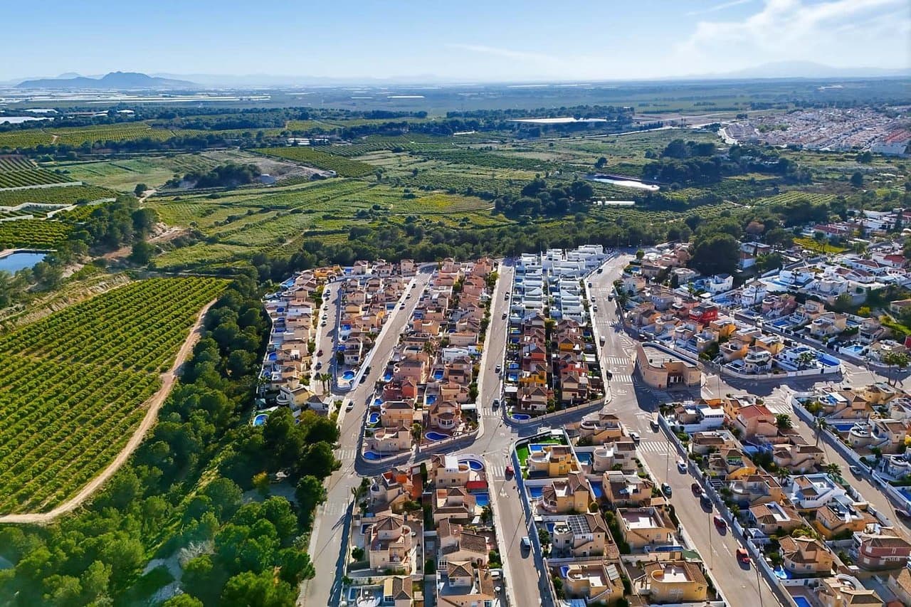 3 soverom Villa til salgs i Pinar de Campoverde med svømmebasseng - € 299 950 (Ref: 9808364)