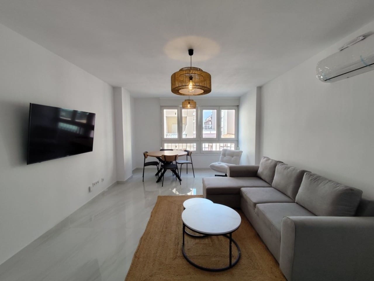 3 bedroom Apartment for sale in Torrevieja - € 198,000 (Ref: 9808366)