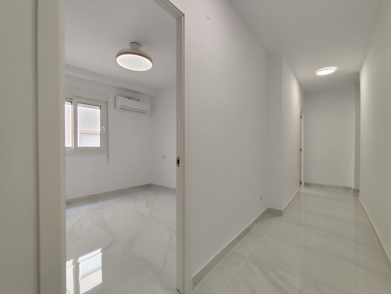 3 bedroom Apartment for sale in Torrevieja - € 198,000 (Ref: 9808366)