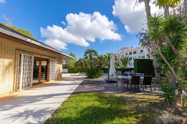 5 sovrum Villa till salu i Dehesa de Campoamor, Orihuela - 670 000 € (Ref: 9808367)