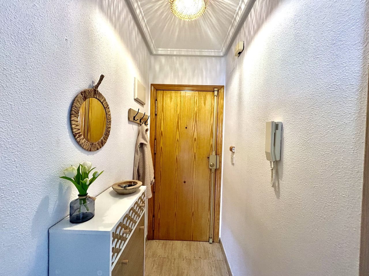 2 soveværelse Lejlighed til salg i Torrevieja med swimmingpool - € 125.000 (Ref: 9808370)