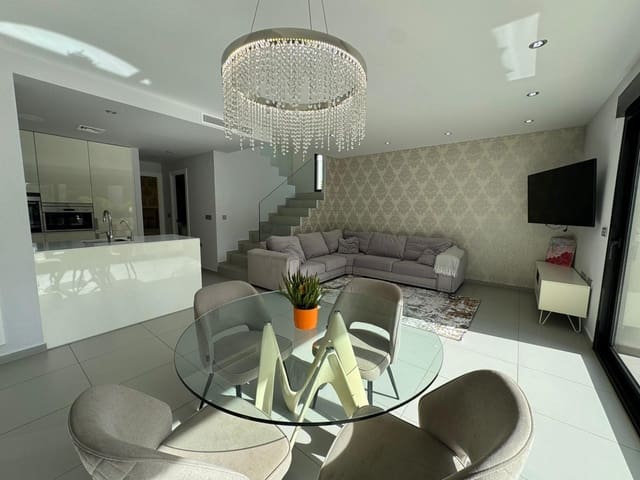 3 slaapkamer Villa te koop in Ciudad Quesada, Rojales met zwembad - € 459.000 (Ref: 9808371)