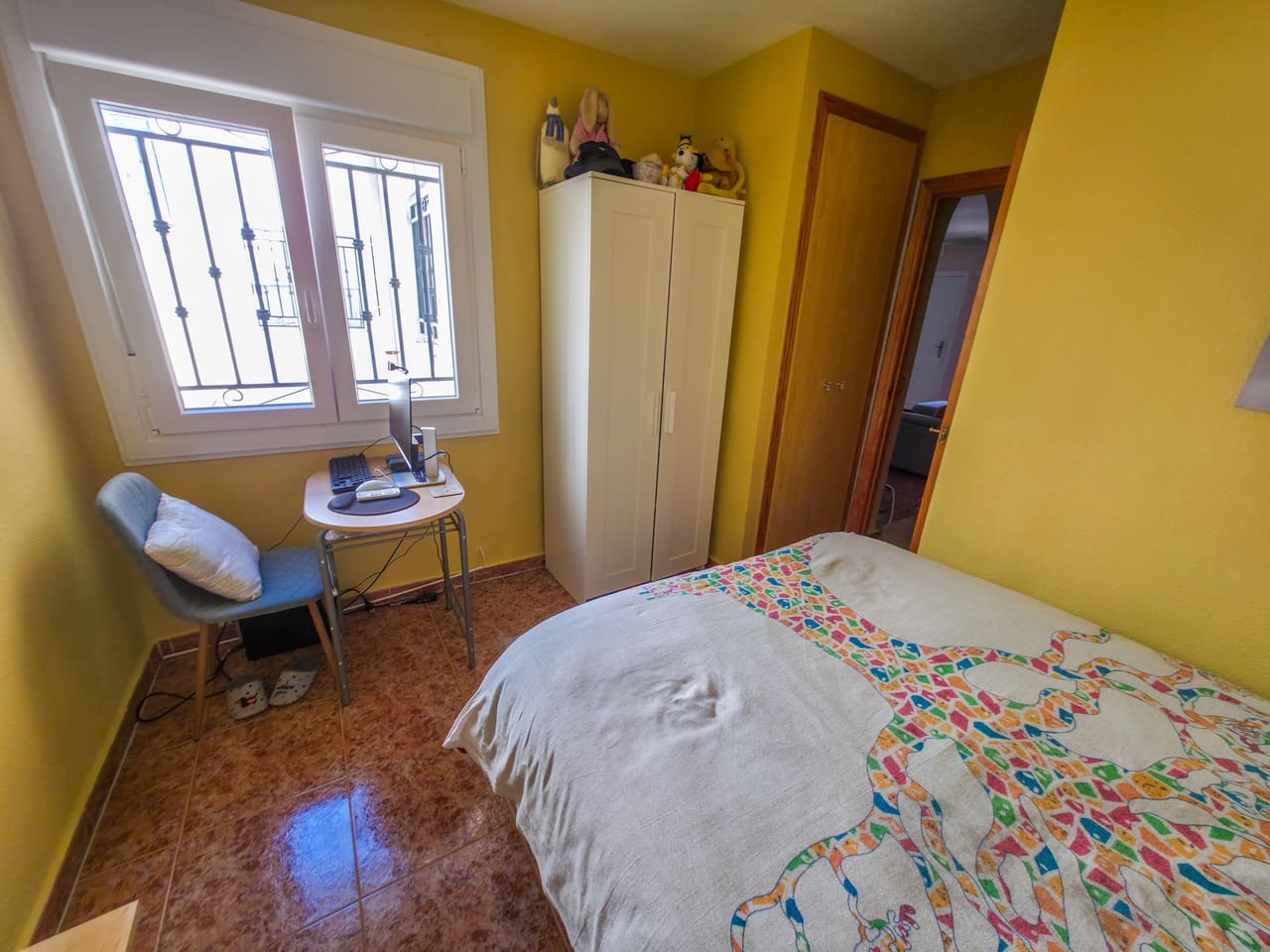 2 makuuhuone Huoneisto myytävänä paikassa Torrevieja mukana uima-altaan - 137 500 € (Ref: 9808383)