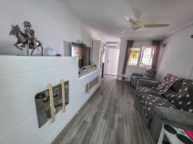 2 makuuhuone Huoneisto myytävänä paikassa El Molino, Torrevieja mukana uima-altaan - 135 000 € (Ref: 9808384)