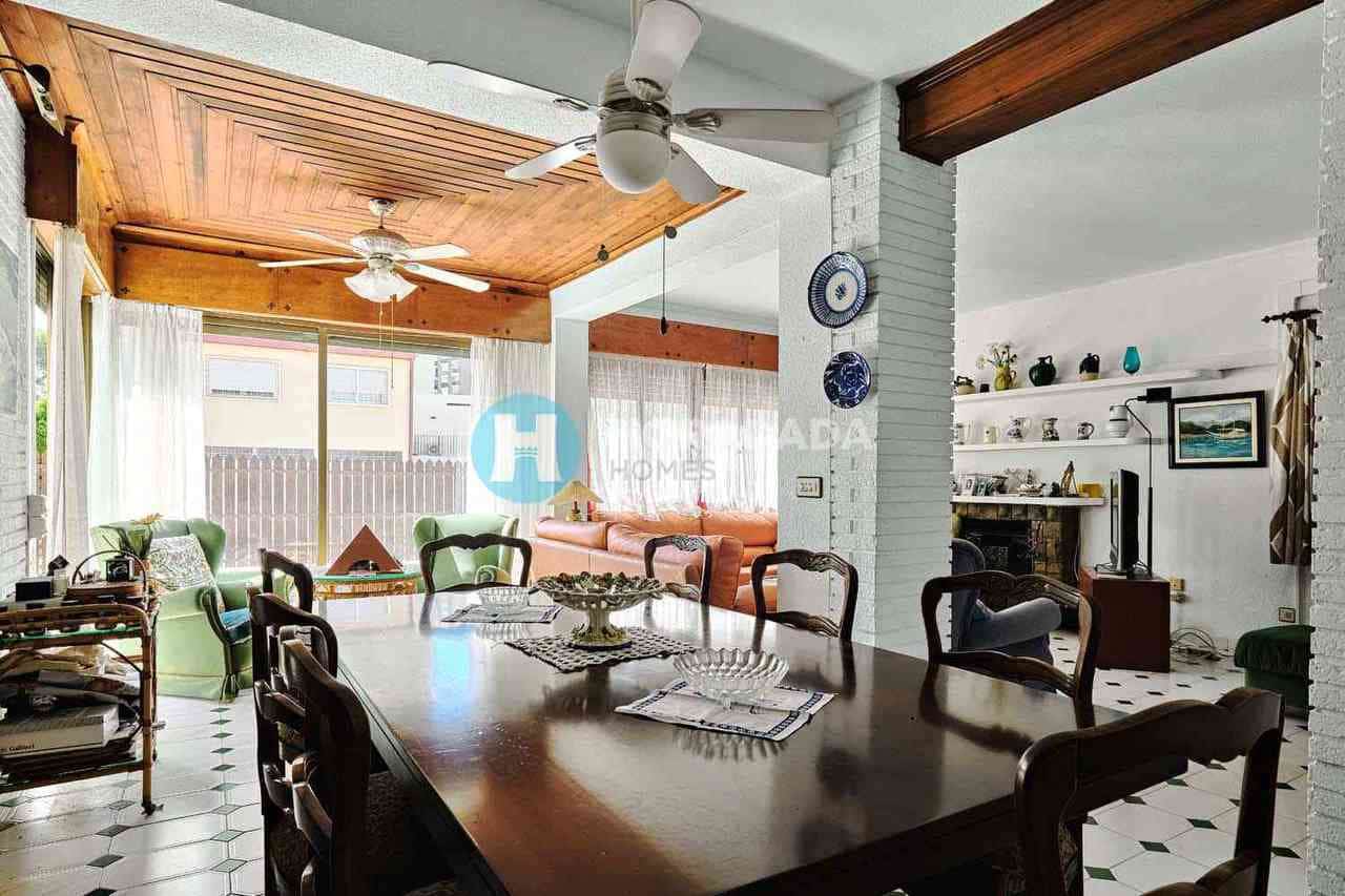 4 quarto Moradia para venda em Campoamor - 825 000 € (Ref: 9808388)