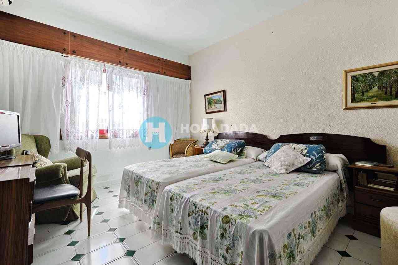 4 quarto Moradia para venda em Campoamor - 825 000 € (Ref: 9808388)