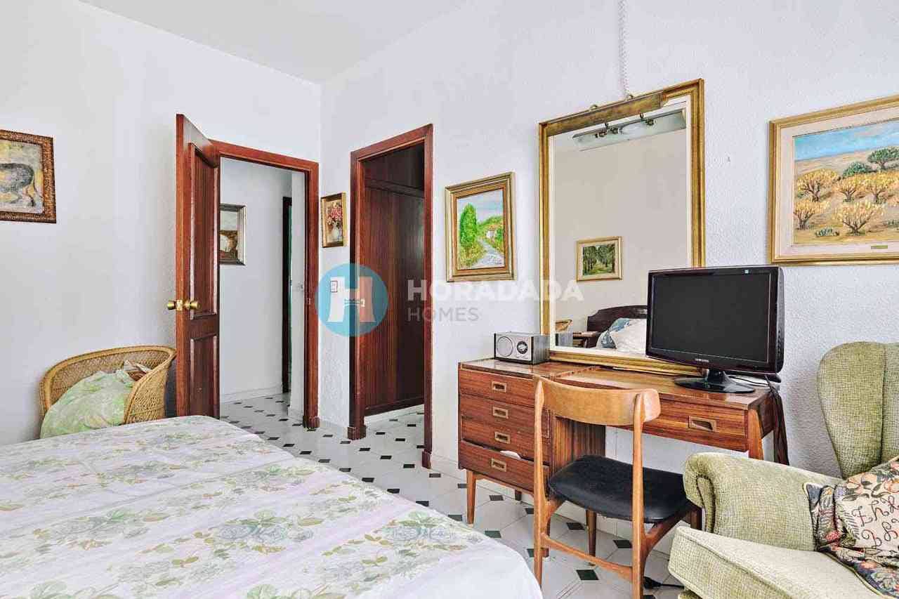 4 quarto Moradia para venda em Campoamor - 825 000 € (Ref: 9808388)