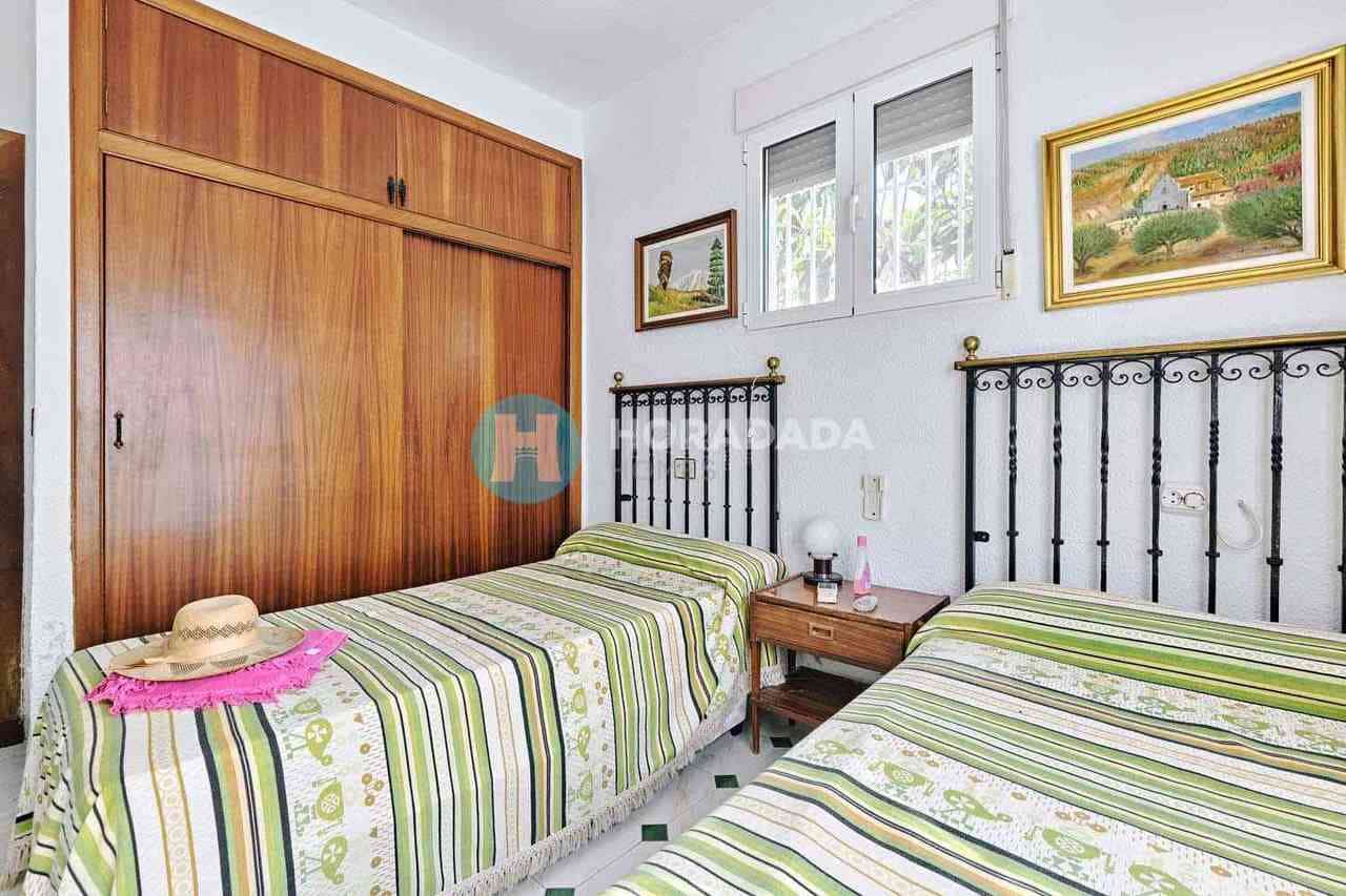 4 quarto Moradia para venda em Campoamor - 825 000 € (Ref: 9808388)