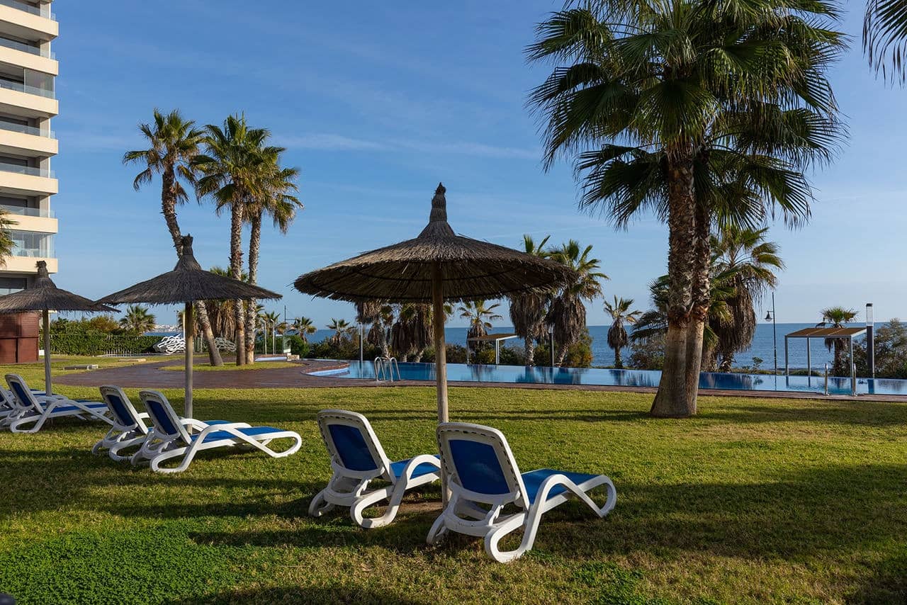 3 makuuhuone Kattohuoneisto myytävänä paikassa Torrevieja - 765 000 € (Ref: 9808399)